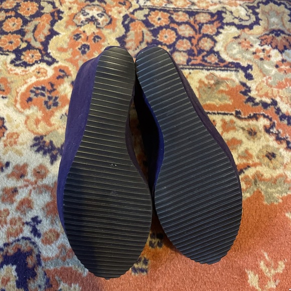 Crushed velvet purple wedges - Picture 2 of 3